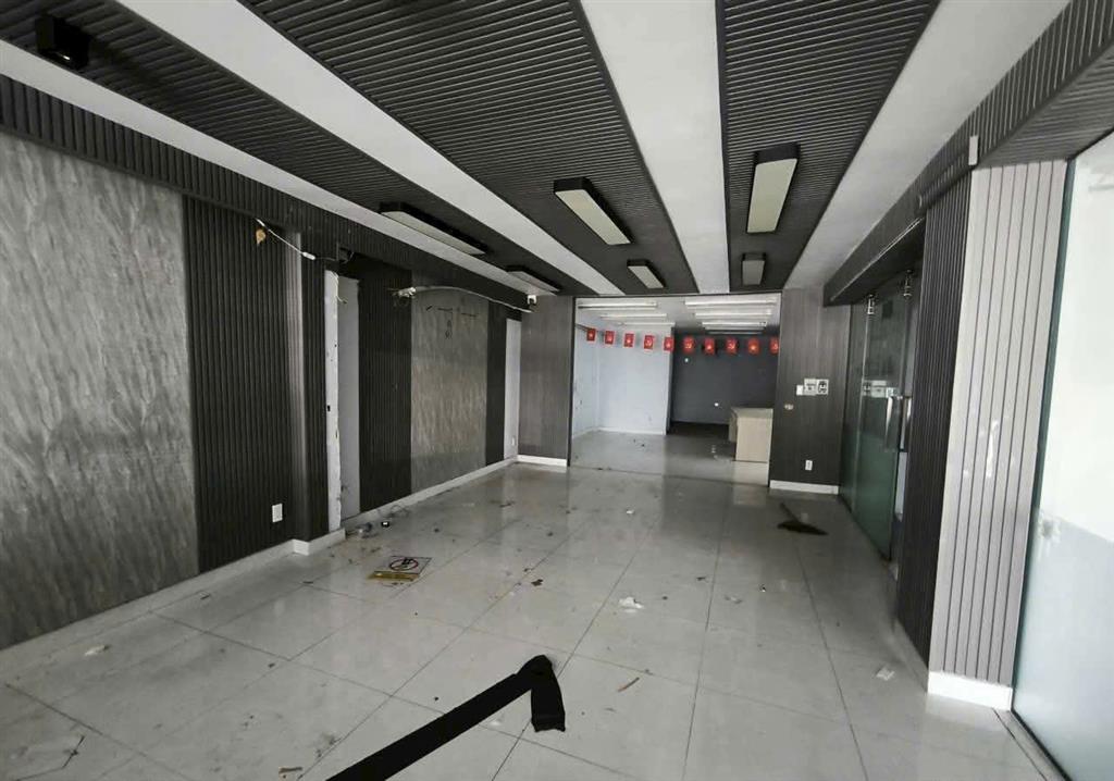 TÒA NHÀ GẦN 1000M² SỬ DỤNG – CÓ THANG MÁY