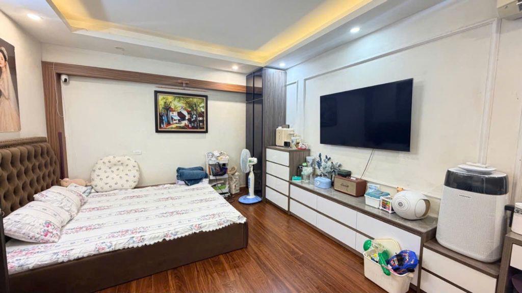 SIÊU PHẨM PHỐ TRẠM, BÁN NHÀ ĐẸP FULL NỘI THẤT, Ở NGAY 30 ㎡ 8 TỶ 