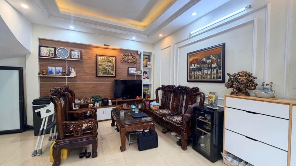 SIÊU PHẨM PHỐ TRẠM, BÁN NHÀ ĐẸP FULL NỘI THẤT, Ở NGAY 30 ㎡ 8 TỶ 