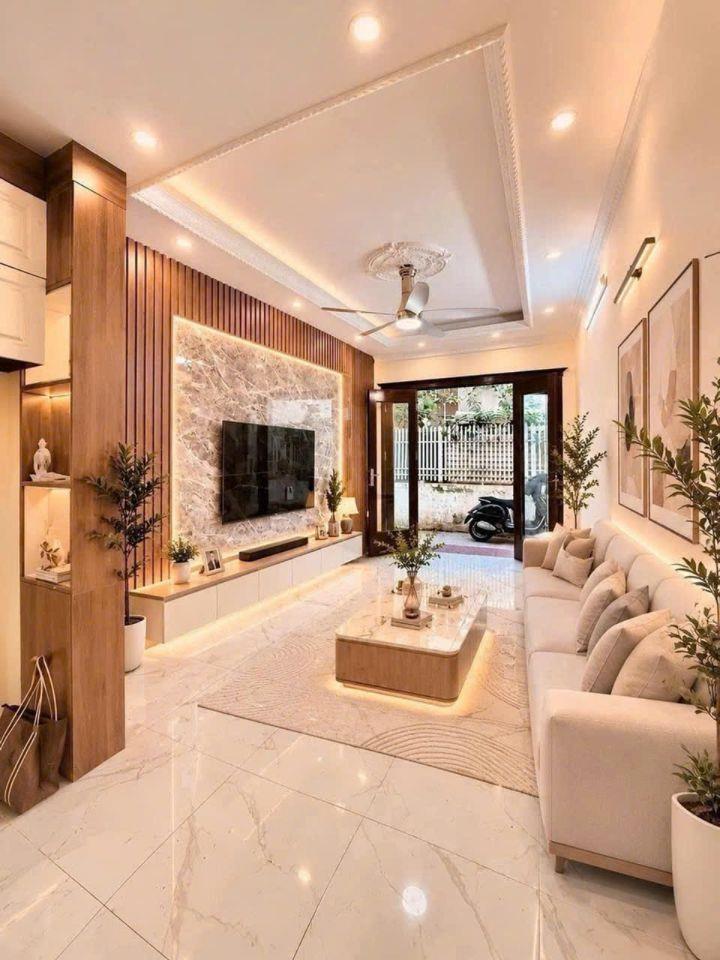 BÁN NHÀ ĐẸP BÁT KHỐI, Ô TÔ ĐỖ CỔNG, FULL NỘI THẤT  34㎡  8,2 TỶ 