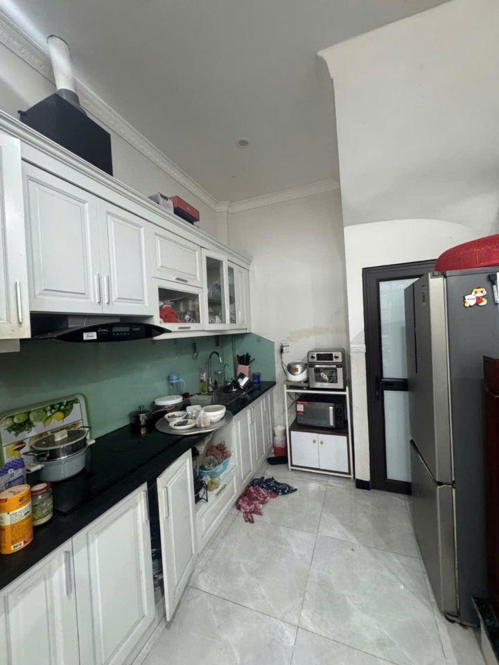 BÁN NHÀ BÁT KHỐI, NHÀ ĐẸP Ở NGAY 30 ㎡ 8 TỶ 