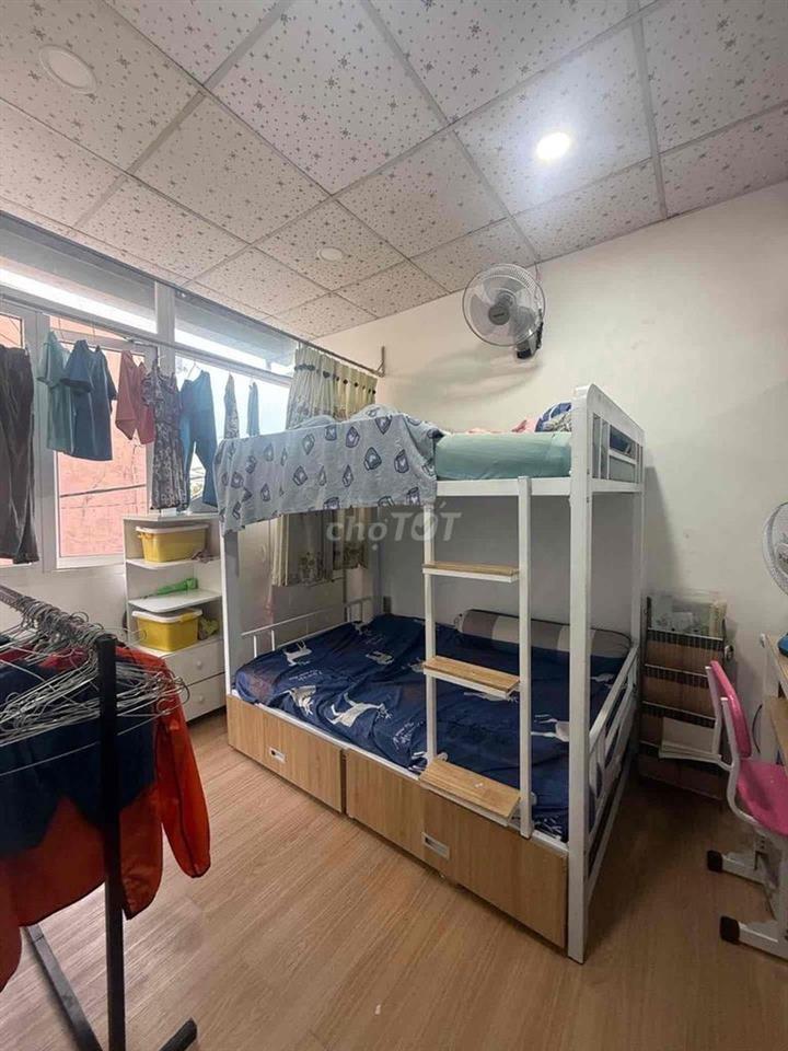 2 tỷ 200 - Nhà 2 mặt tiền Hẻm xe hơi trục Phan Huy Ích sầm uất