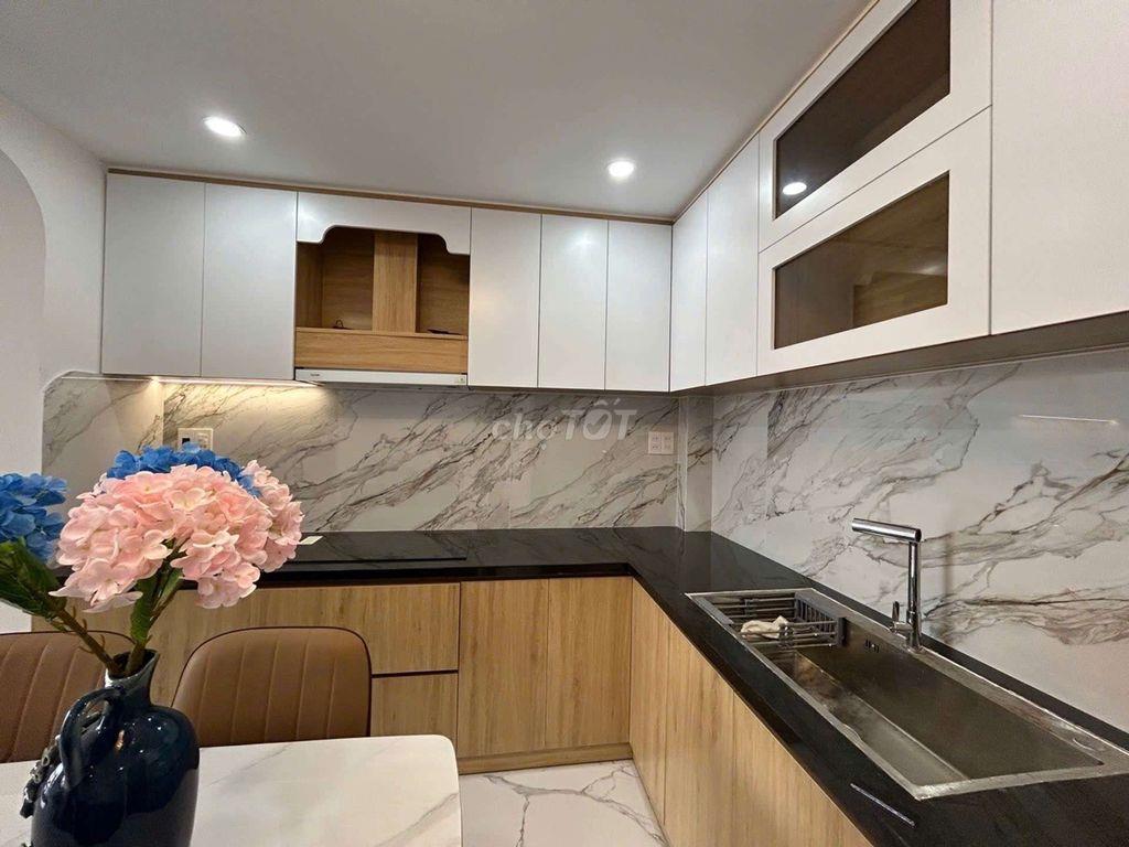 🔥 BÁN NHÀ 2 TẦNG– 2 MẶT KIỆT Ô TÔ TRÁNH – TÔN ĐẢN 🔥🔥
💰 Giá nhỉnh 3 tỷ 
