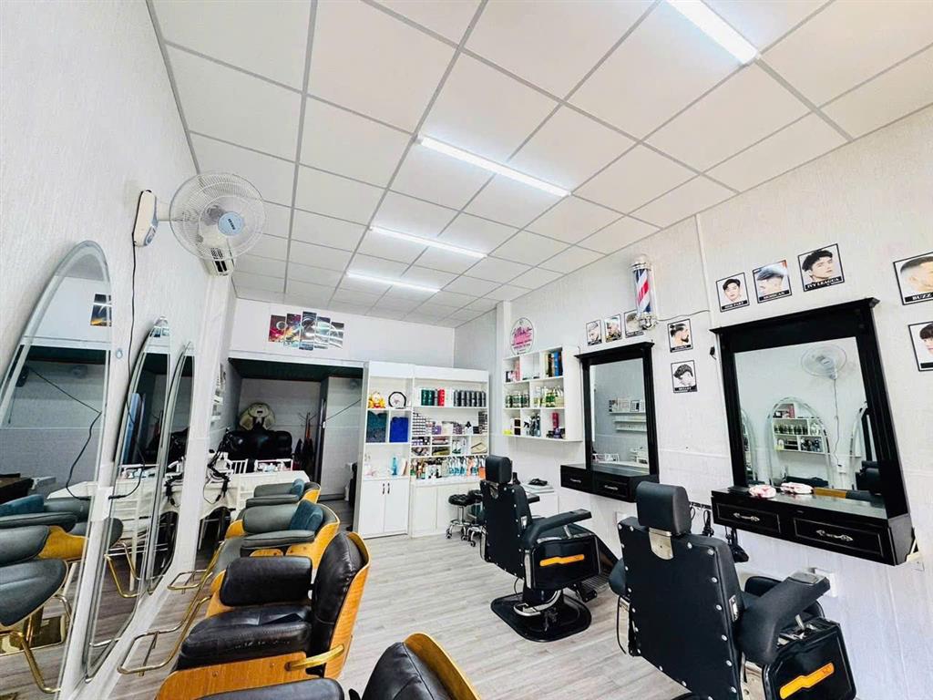 SANG NHƯỢNG GẤP TOÀN BỘ TIỆM SALON NAM - NỮ - NGAY KCN DONA STANDARD, XUÂN LỘC, ĐỒNG NAI