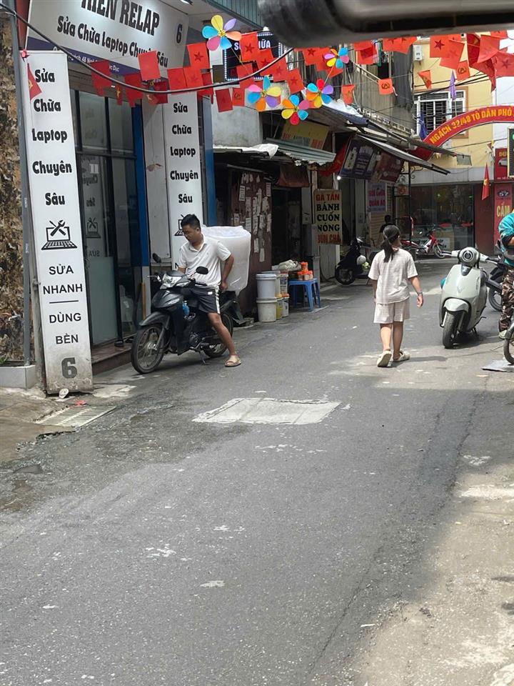 SANG NHƯỢNG GẤP TIỆM NAIL - MI - GỘI, VÀO LÀM NGAY - MỄ TRÌ HẠ, HÀ NỘI