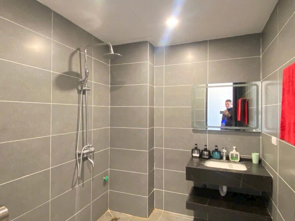 GIẢM GIÁ 700 TRIỆU – CHÍNH CHỦ BÁN NHÀ 6 TẦNG, THANG MÁY, Ô TÔ VÀO TẬN NHÀ – PHÚC LỢI,