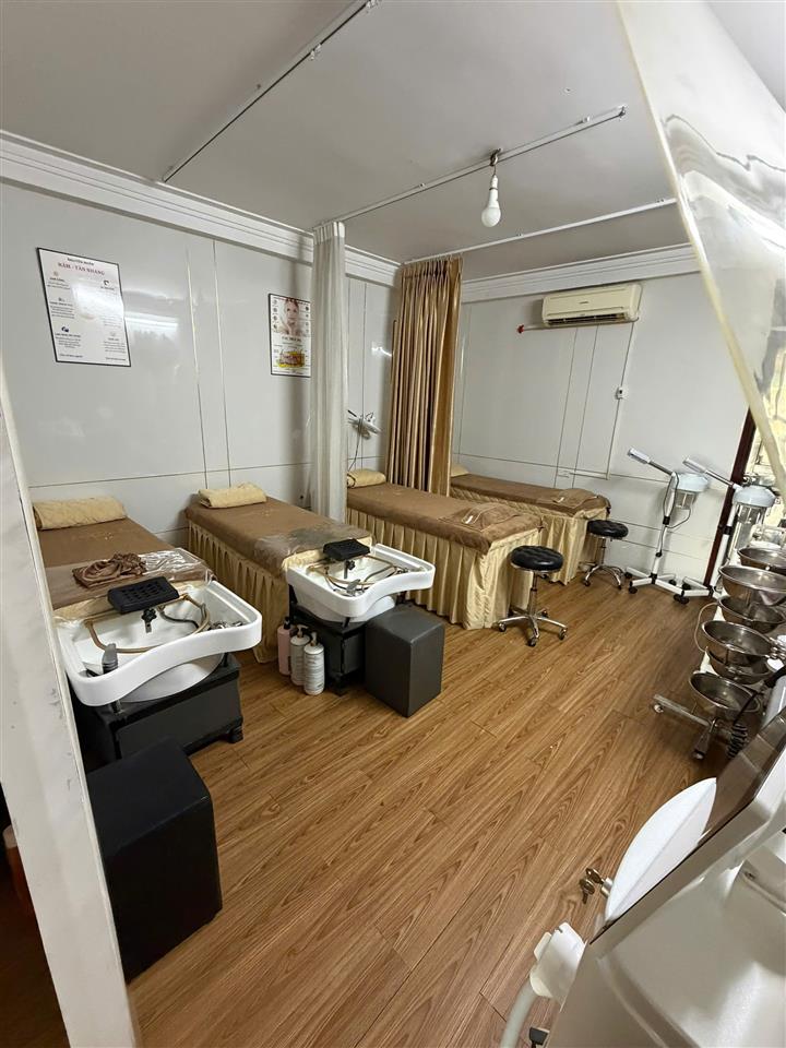 SANG NHƯỢNG SPA FULL ĐỒ, VÀO KINH DOANH NGAY - VĂN QUÁN, HÀ ĐÔNG