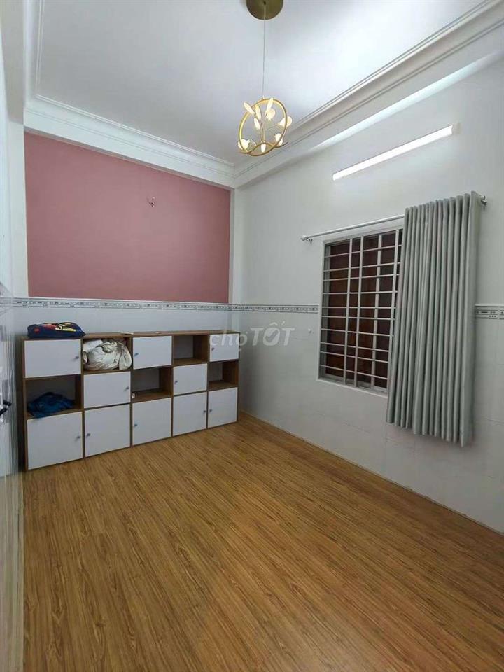 NHÀ MỚI NHƯ HÌNH SÁT PHÚ MỸ HƯNG