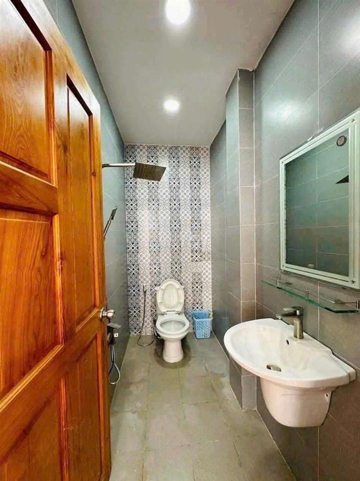 NHÀ HẺM XE HƠI GIÁ 20TR_ 4PN MỚI NHƯ HÌNH SÁT PHÚ MỸ HƯNG