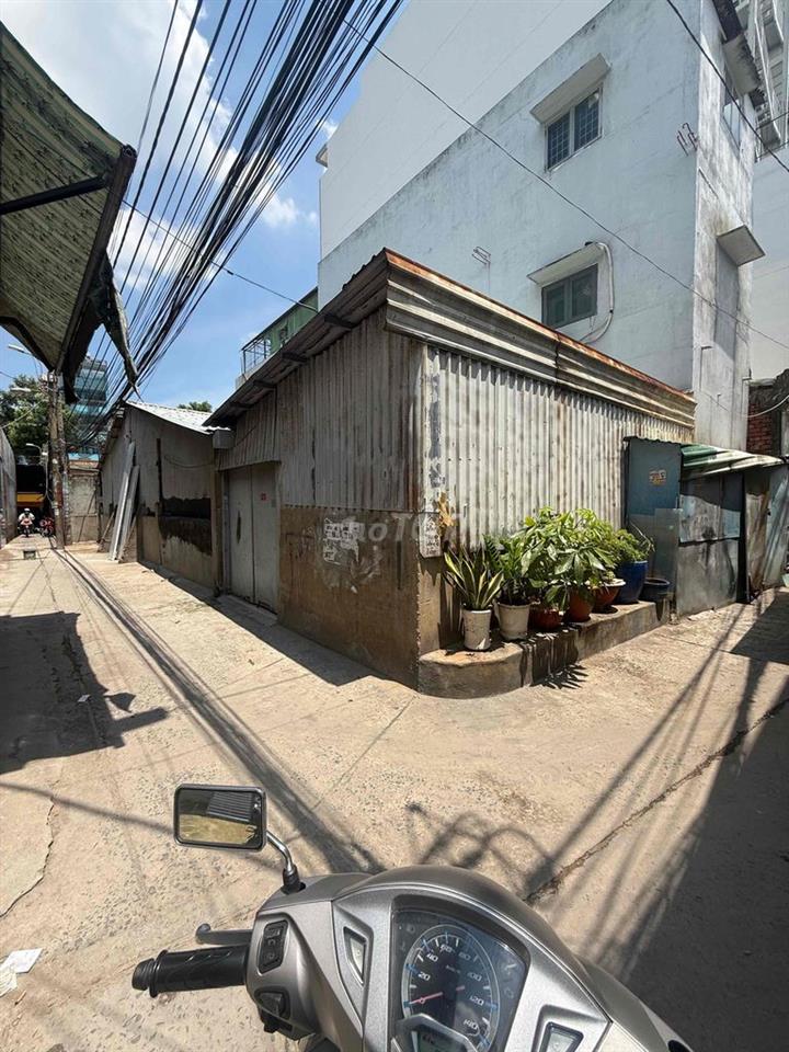 chính chủ bán nhà  hẻm tỉnh lộ 10 ngay chợ cây da sà. dtxd đủ 51.5m2