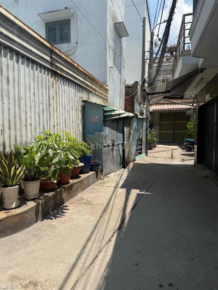 chính chủ bán nhà  hẻm tỉnh lộ 10 ngay chợ cây da sà. dtxd đủ 51.5m2