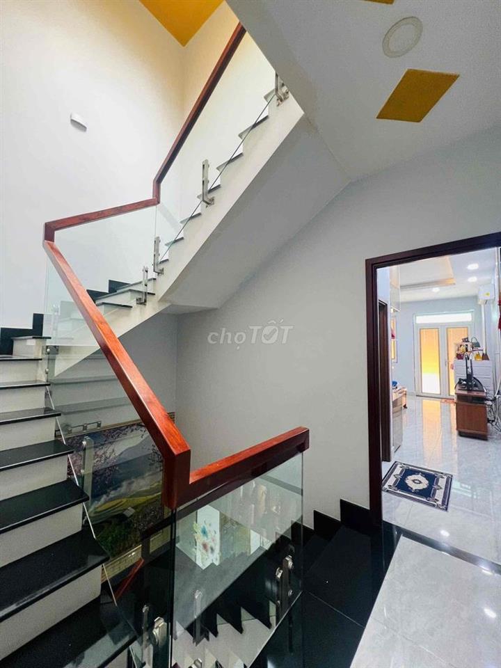 bán nhá mặt tiền khu tên lửa bình tân giá *** khu vực