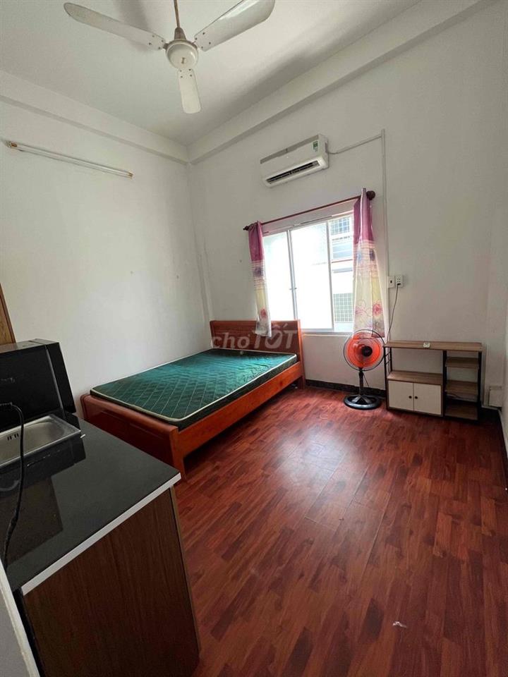 Chính chủ cho thuêPhòng full nội thất ở được 3 ngừoi ngay chợ tân định