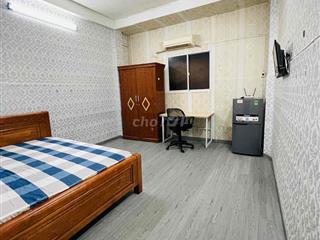 Chính chủ cho thuê phòng 25m2 full nội thất ở được 4 ngừoi