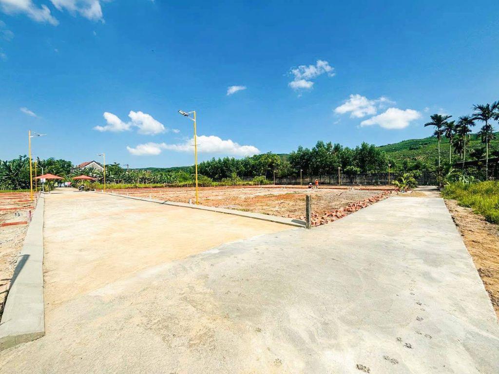 LÔ ĐẤT ĐẸP PHƯỜNG HÒA TIẾN PHÁP LÝ RÕ RÀNG GIÁ CHỈ 1 TỶ 050
