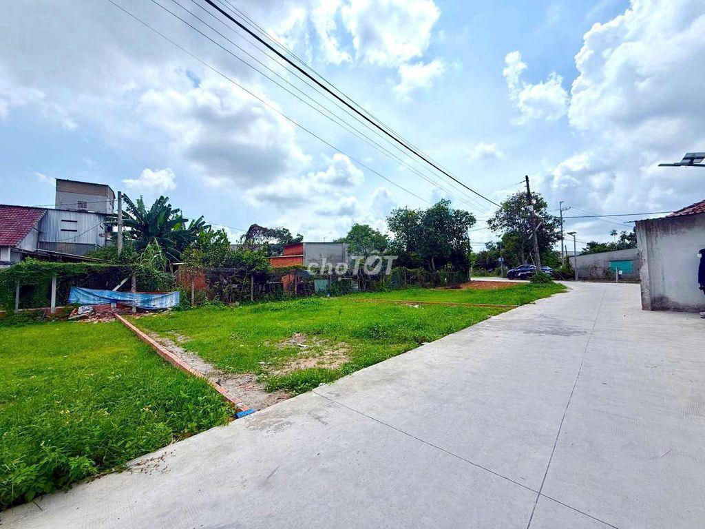 gấp , nhanh 100m2 (5x19m) ở Trung Tâm Thị Trấn Củ Chi sổ sẵn 900 triệu