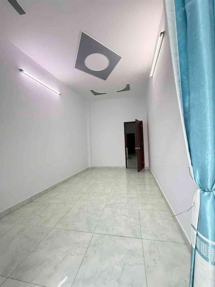 [KH047*] Nhà nở hậu tài lộc ngay Emart Phan Huy Ích, giá chỉ 5.x tỷ!