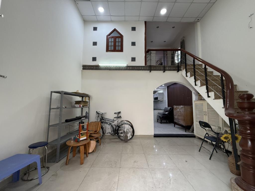 [KH051*] Hẻm xe hơi sát CV Làng Hoa Gò Vấp, nở hậu tài lộc 5.5m!