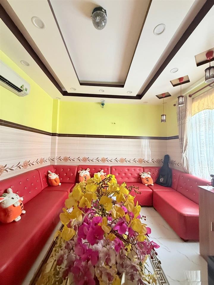 [DB087] Nhà 5 tầng KD gần Emart Phan Huy Ích giá 9.x tỷ