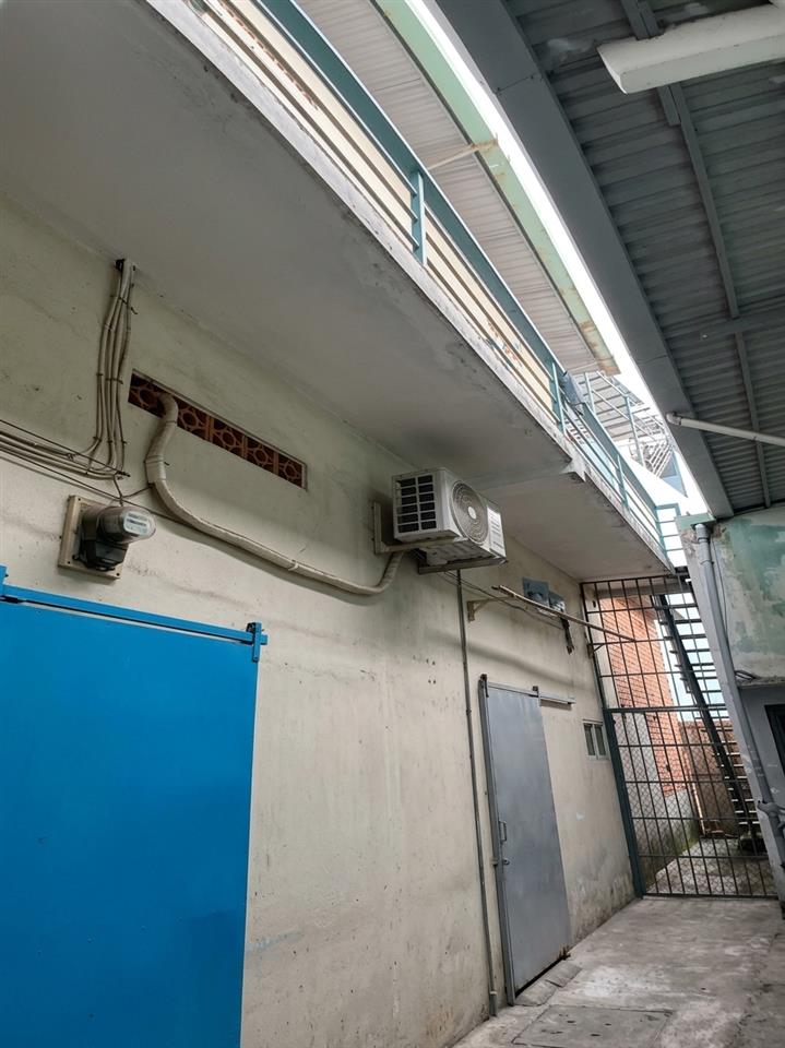 [DP112*] Nhà thu nhập 40Tr gần Chợ Lạc Quang Giá 9.x Tỷ