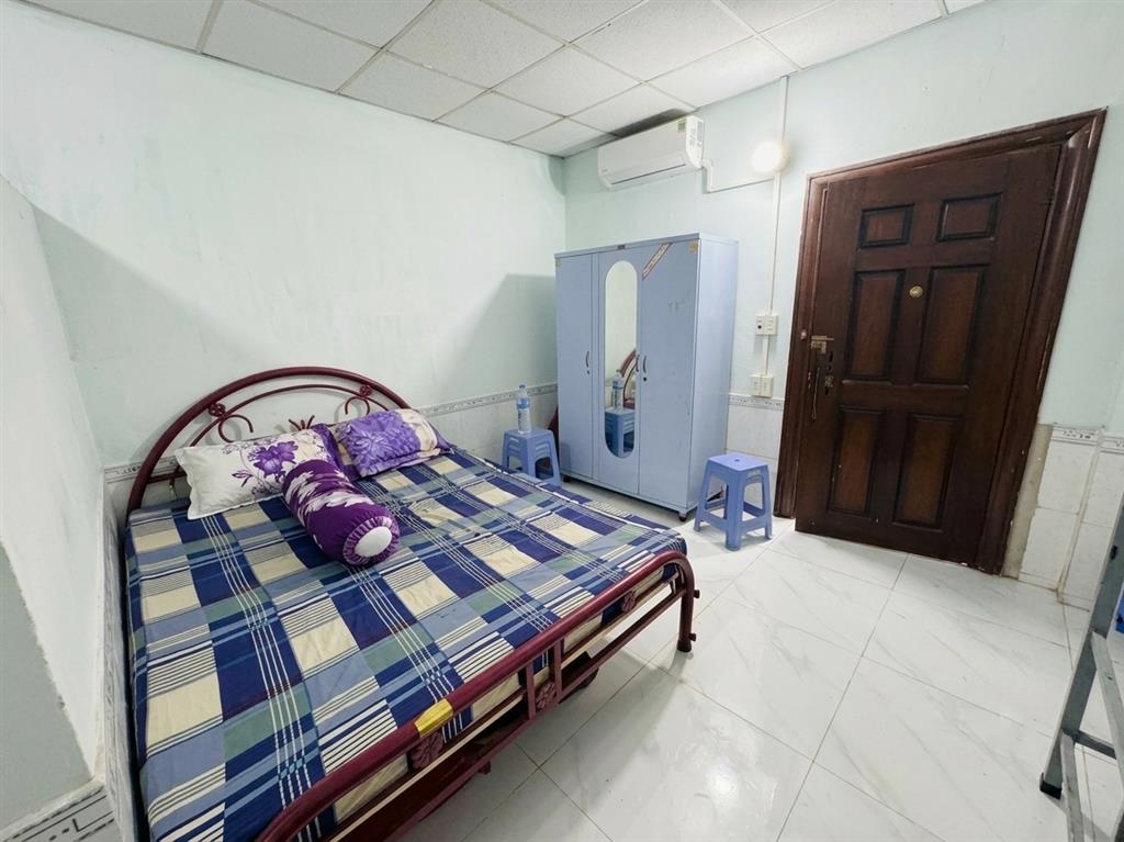 [DP120*] Bán nhà Nguyễn Văn Quá, sát Ngã Tư An Sương.