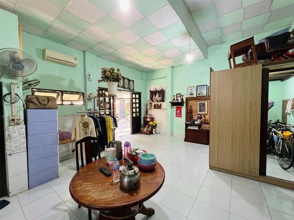 [DP120*] Bán nhà Nguyễn Văn Quá, sát Ngã Tư An Sương.