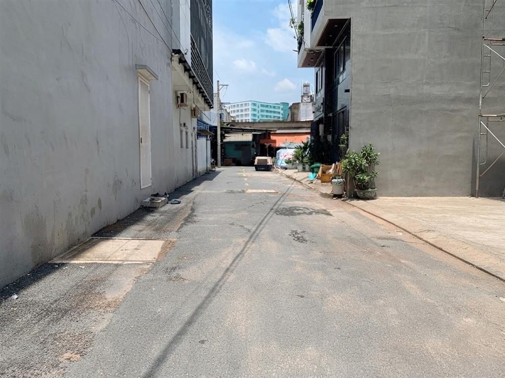 [DP184*] Đất SHR vuông vức Hẻm Nhựa 6m gần Ngã Tư Ga 4.x Tỷ