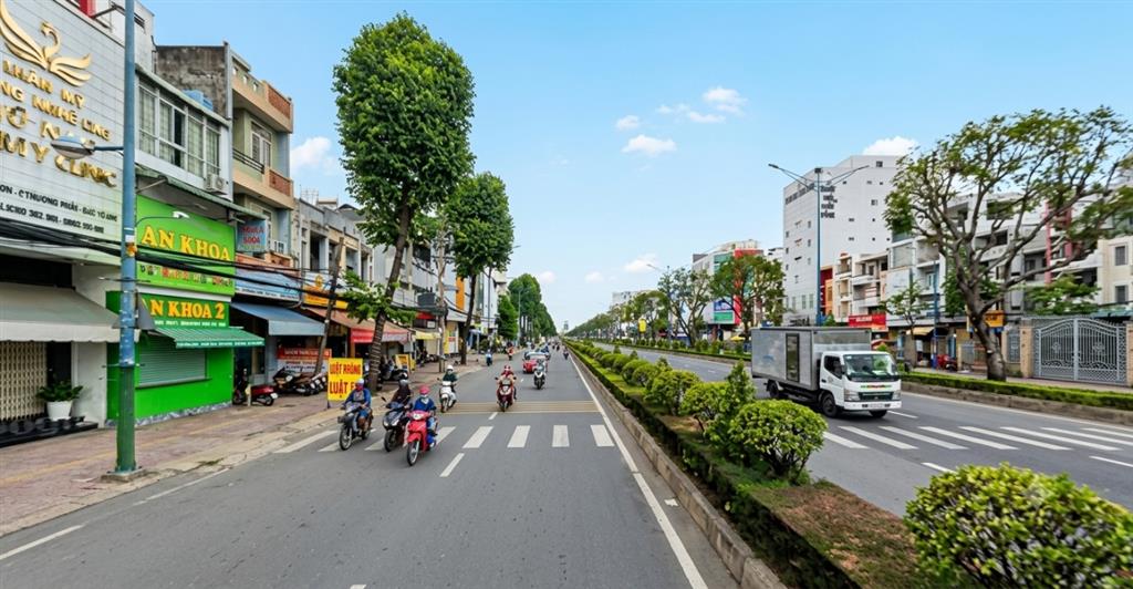 [DD145*] Nhà Mới Hẻm xe hơi cạnh Chợ Lạc Quang Đông Hưng Thuận 7.x Tỷ