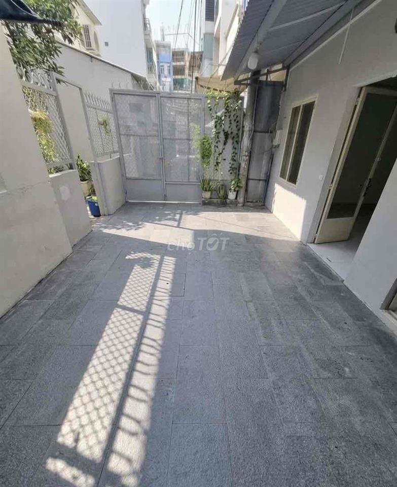 Gấp Bán Nhà Tạ Quang Bửu Quận 8, DT 93m², Ngang khủng gần 8m, Giá 5 tỷ