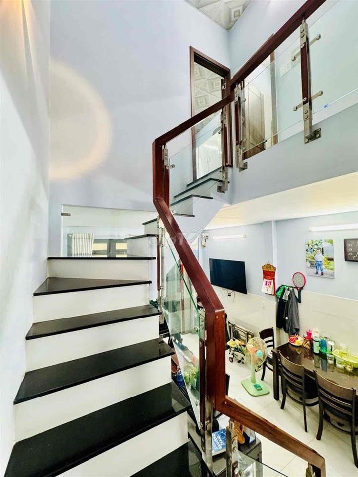Bán Gấp Nhà Hẻm Xe Hơi Phạm Hùng Quận 8, 72m² – Giá Quá Rẻ Chỉ 2.5 Tỷ.