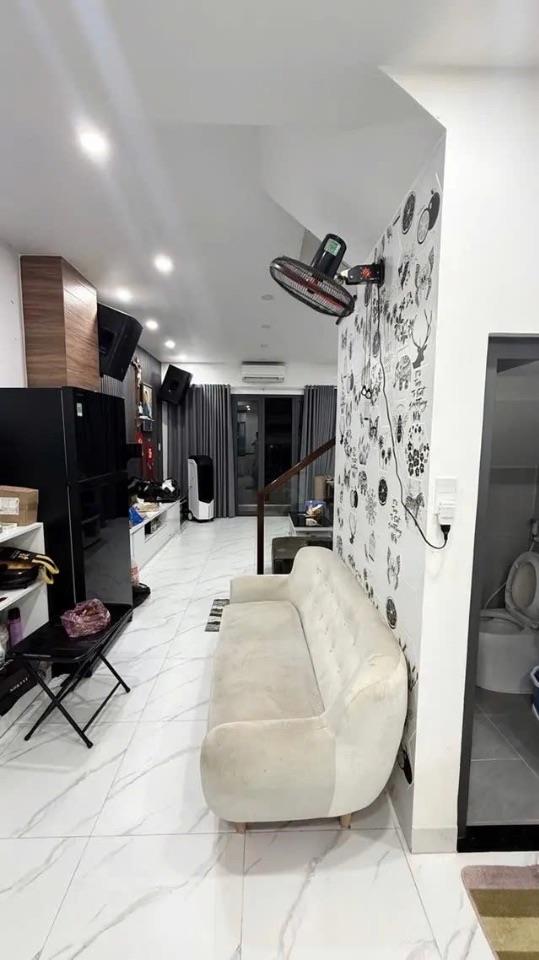 CÁCH MẶT TIỀN CHỈ 50M - SÁT AEON TÂN PHÚ- NHÀ CỨNG CÁP MỚI