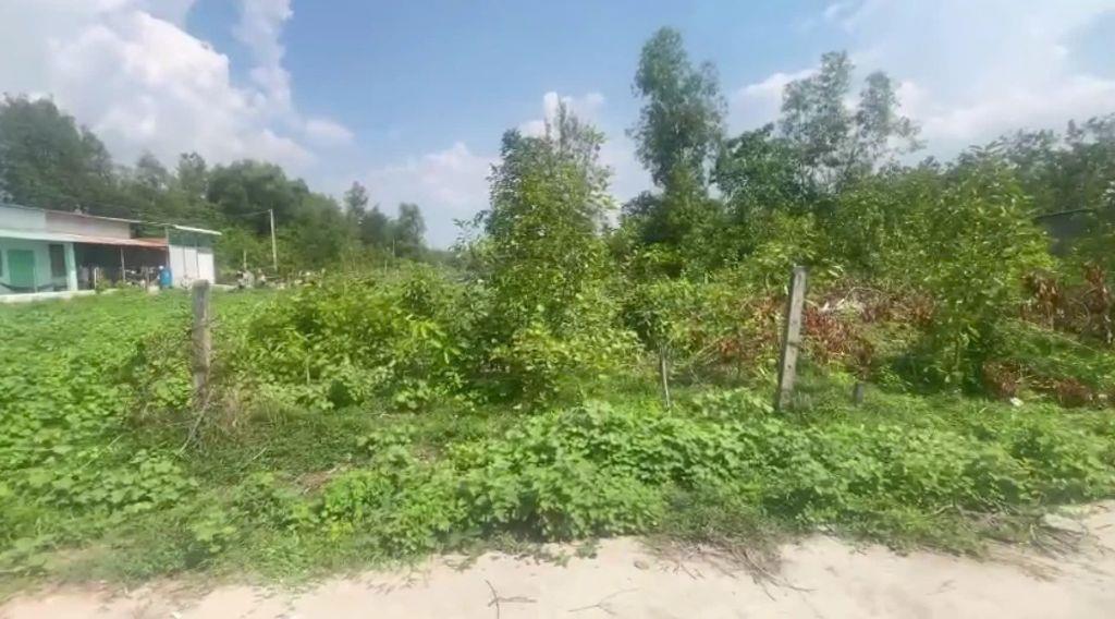 Đất nền 160m2 phía sau trường tiểu học Định Phước - 900 triệu.