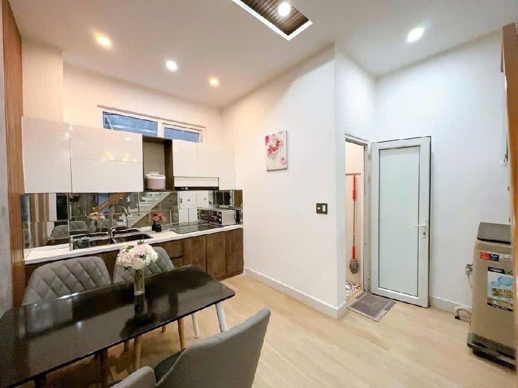 Bán gấp nhà tại Điện Biên Phủ Cao Cấp - 42m2 5.5 Tỷ