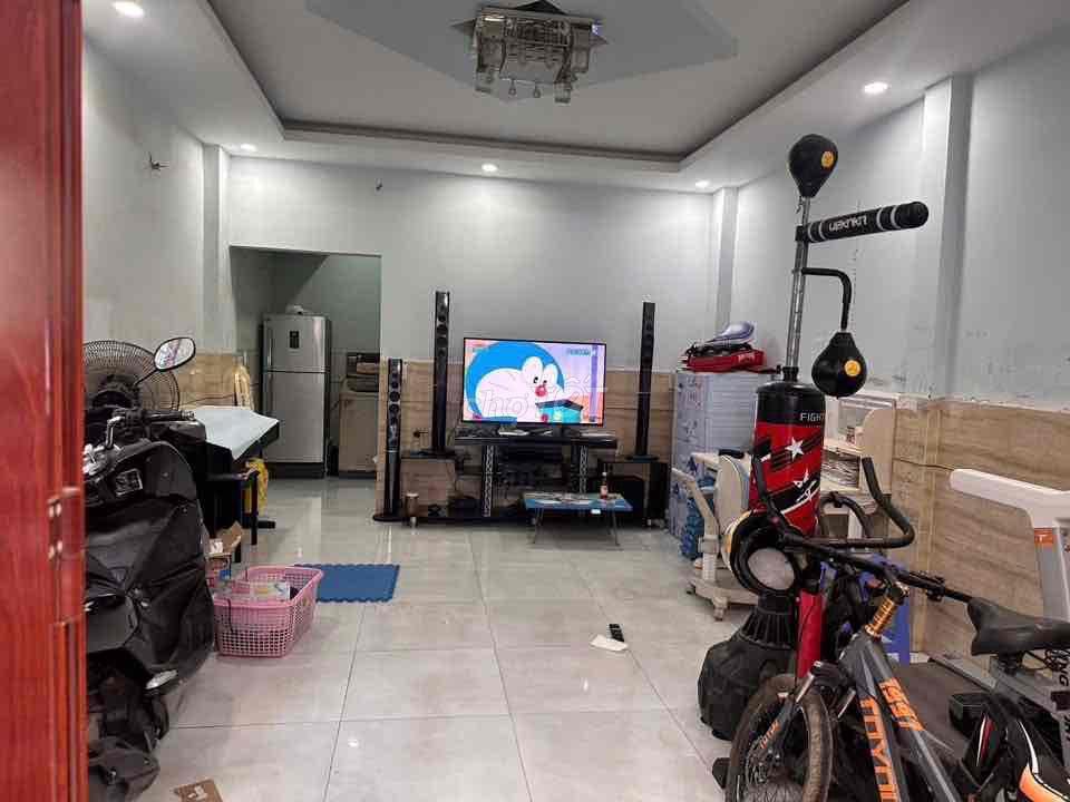 4,1 tỷ nhà 2 tầng đường 59