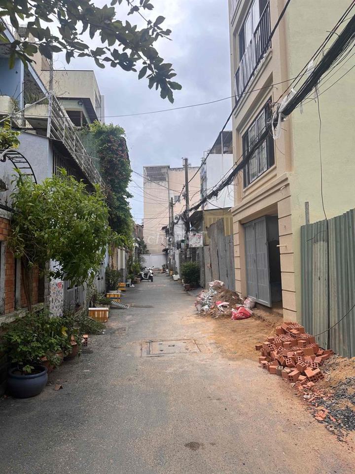 Nhà 2 Tầng - Hẻm thông đường 59, Phạm Văn Chiêu