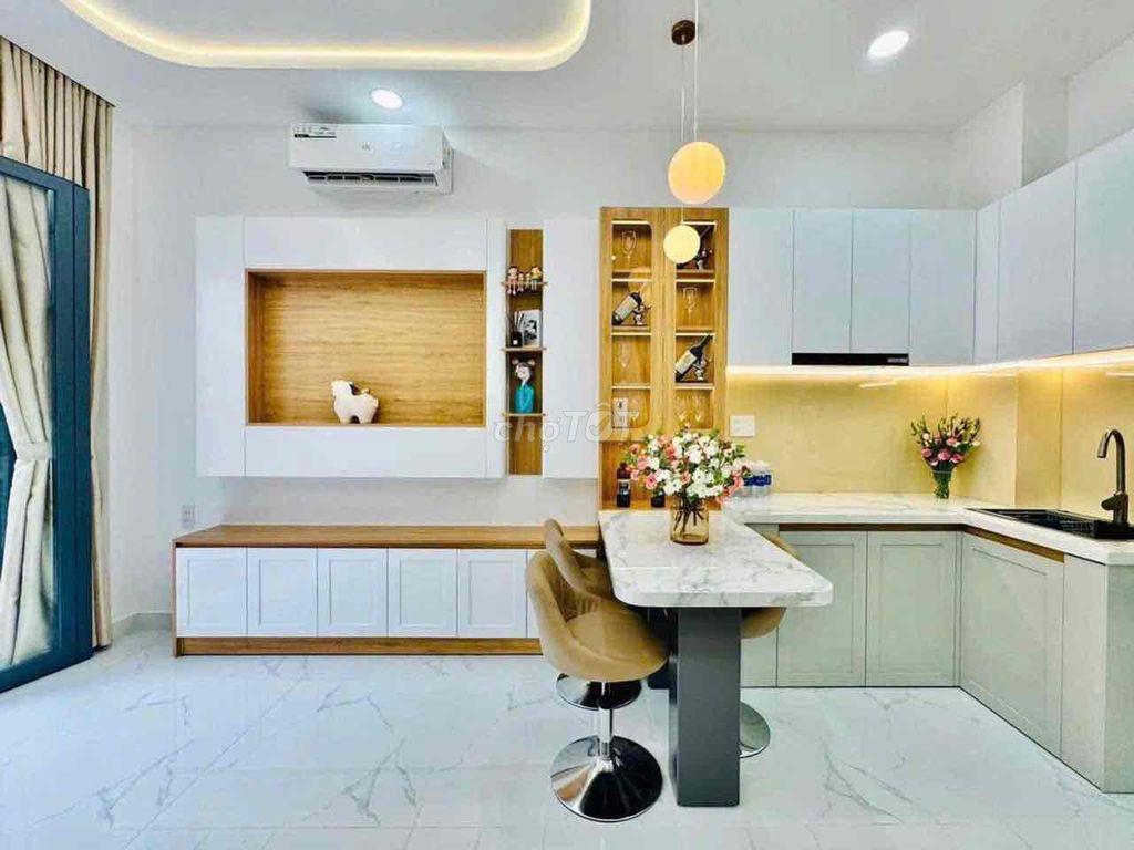 nhà 4 tầng 5x ty 334 Nguyễn Văn Nghi