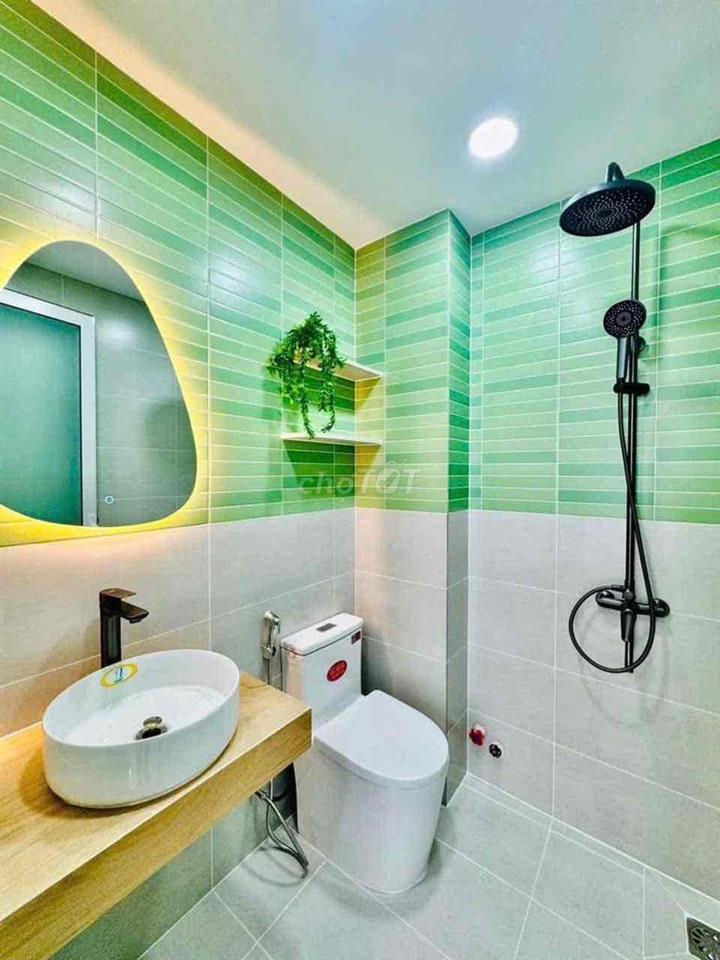 nhà 4 tầng 5x ty 334 Nguyễn Văn Nghi