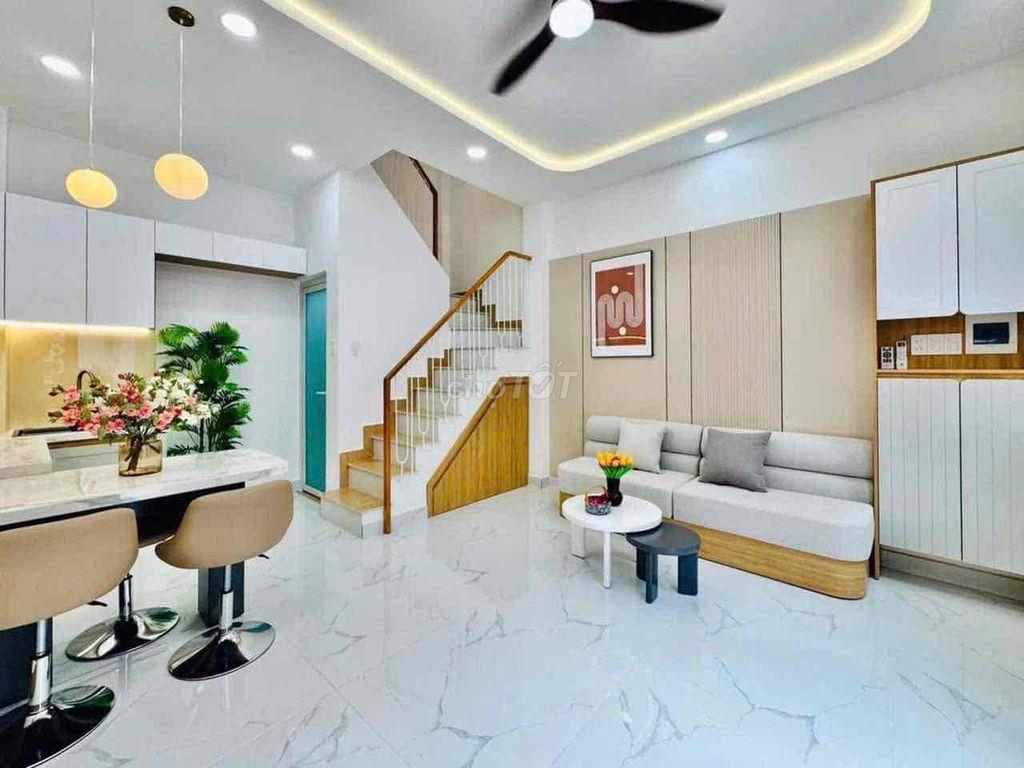 nhà 4 tầng 5x ty 334 Nguyễn Văn Nghi