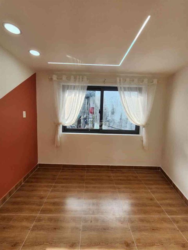 Nhà Đẹp Đường Số 5 Linh Xuân Thủ Đức 28m2 Tặng Full Nội Thất 2.65 Tỷ
