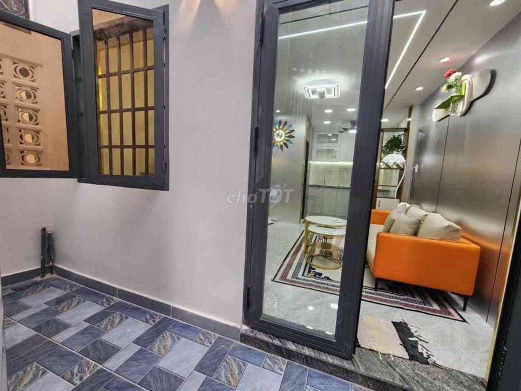 Nhà Đẹp Đường Số 5 Linh Xuân Thủ Đức 28m2 Tặng Full Nội Thất 2.65 Tỷ
