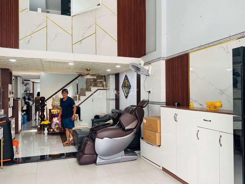 🚨Nhà 4 Tầng Đường 11,Linh Xuân-61m2-nhỉnh 6 tỷ
