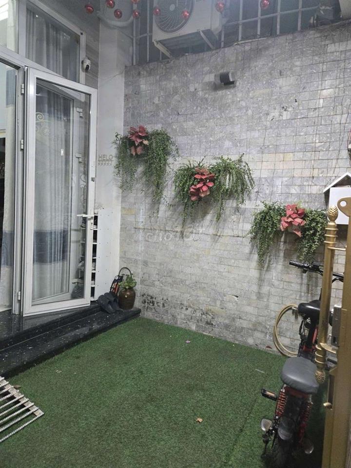 🚨Nhà 4 Tầng Đường 11,Linh Xuân-61m2-nhỉnh 6 tỷ

