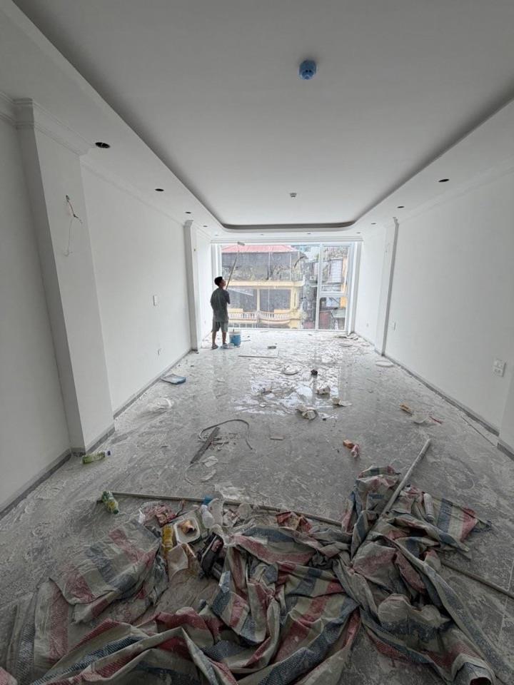 Mặt phố Thái Thịnh, 49m2, giá: 48 tỷ