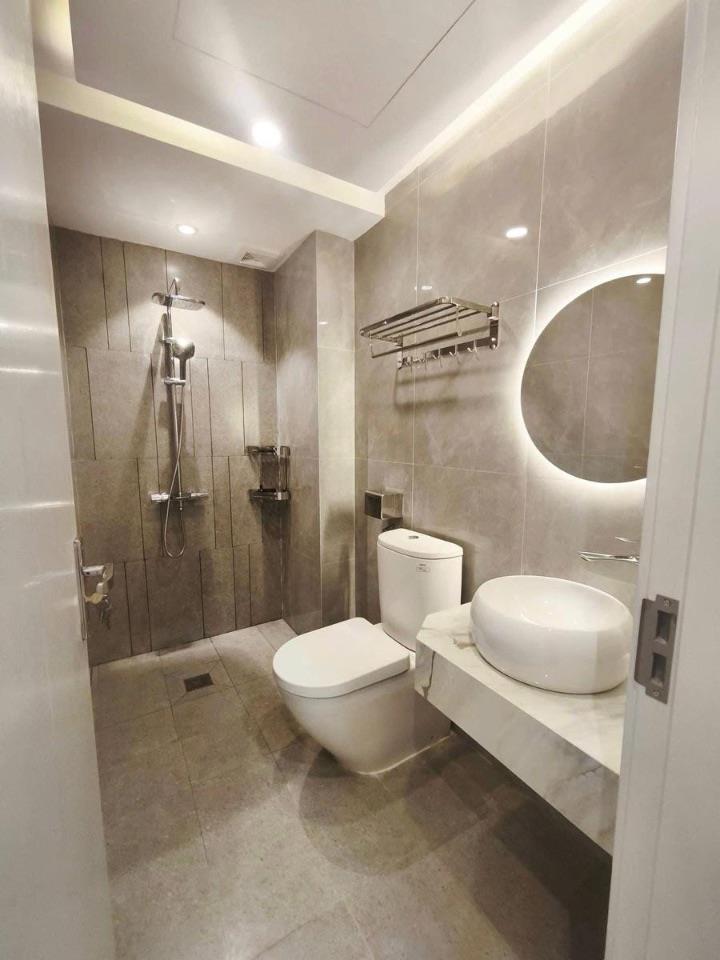 Nhà mặt phố Đông Các, 60.1m2, giá: 32,8 tỷ