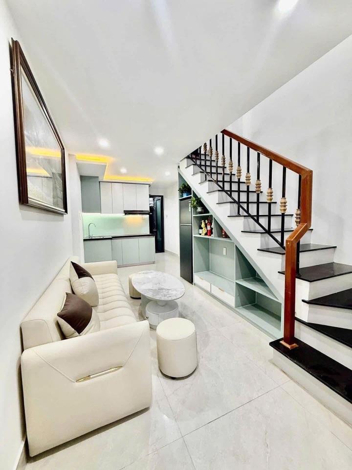 NHÀ 2 TẦNG LÔ GÓC KIỆT TRẦN CAO VÂN - SÁT BIỂN NGUYỄN TẤT THÀNH  📍 Địa chỉ: Trần Cao Vân, Thanh Khê.  ✨
