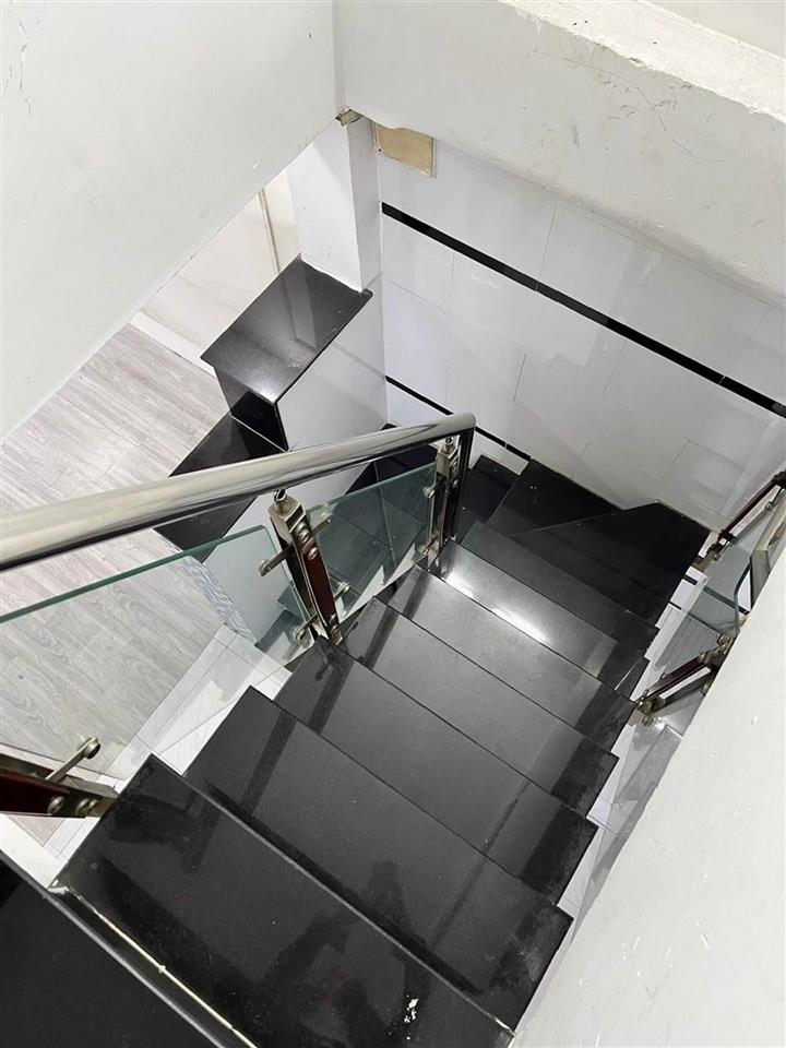 NHÀ BTCT MẶT TIỀN HẺM THÔNG TÔ KÝ  7 TỶ GIẢM MẠNH CÒN 5 TỶ 5