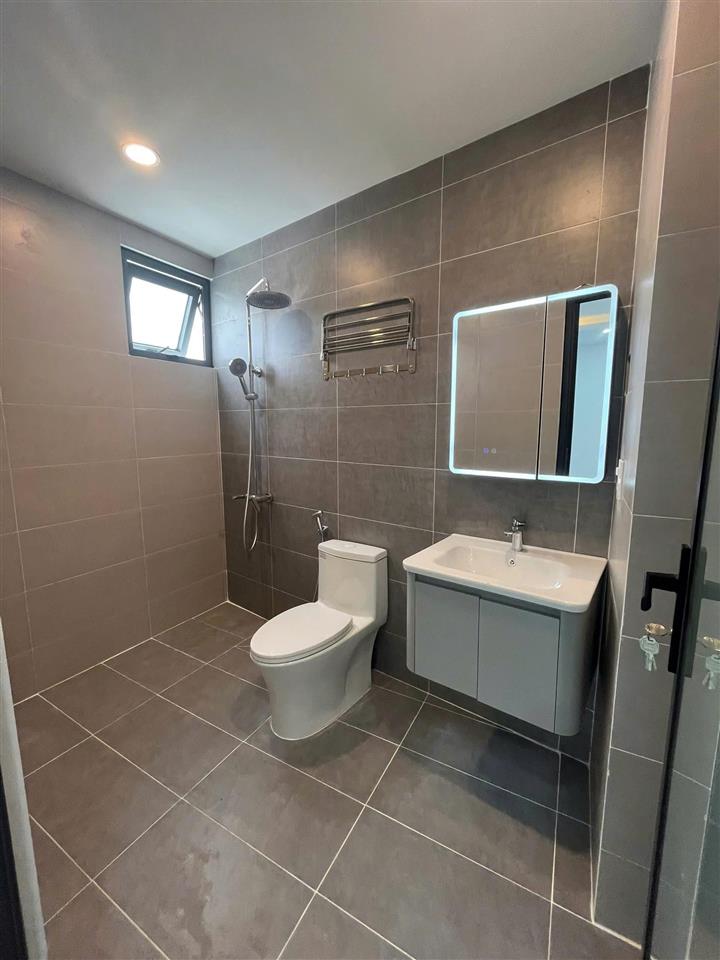 Bán gấp Nhà Mặt Tiền Đường Trần Hưng Đạo Quận Tân Phú - DTSD 294m2 Giá 17.6 Tỷ