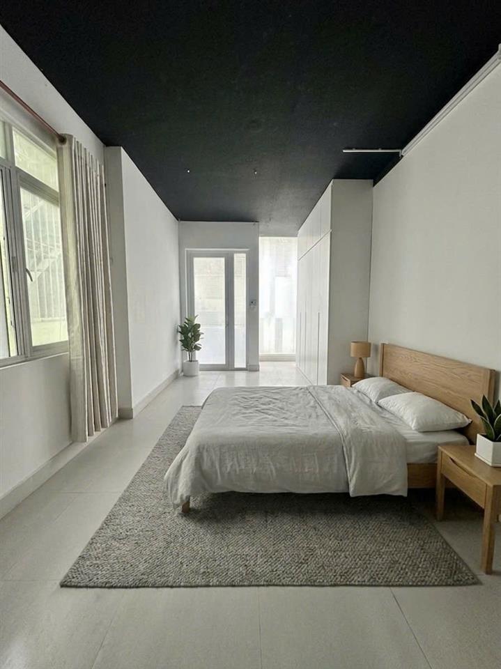 Bán nhà Q10 Tô Hiến Thành- 5 tầng 50m2- giảm mạnh còn 9.9 tỷ. Trí: 0967638168