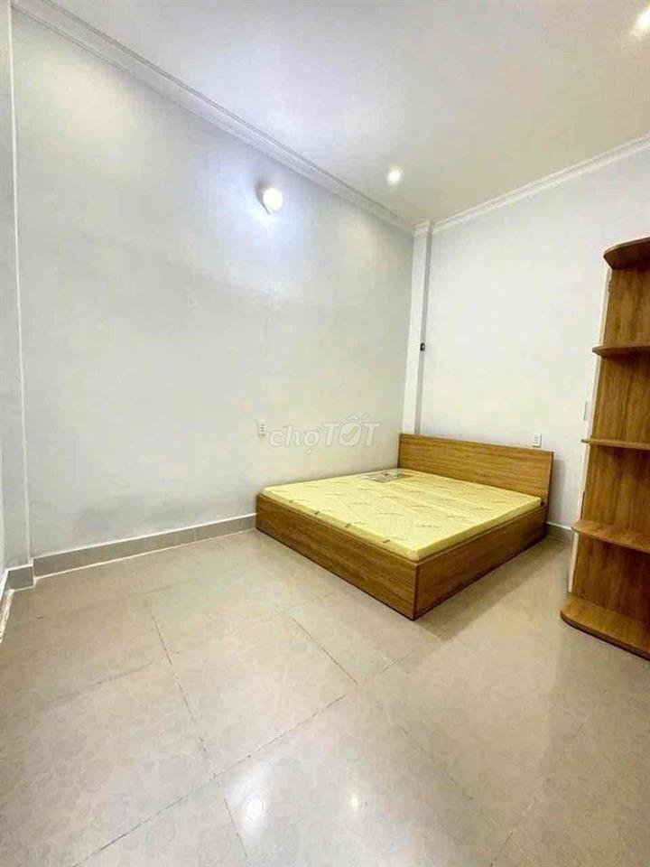 SIÊU PHẨM NHÀ ĐẸP 72M2 CÓ SÂN VƯỜN KHU NGUYỄN VĂN KHỐI GÒ VẤP - 4.9 TỶ