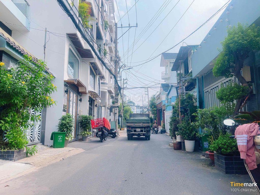 SIÊU PHẨM NHÀ ĐẸP 72M2 CÓ SÂN VƯỜN KHU NGUYỄN VĂN KHỐI GÒ VẤP - 4.9 TỶ